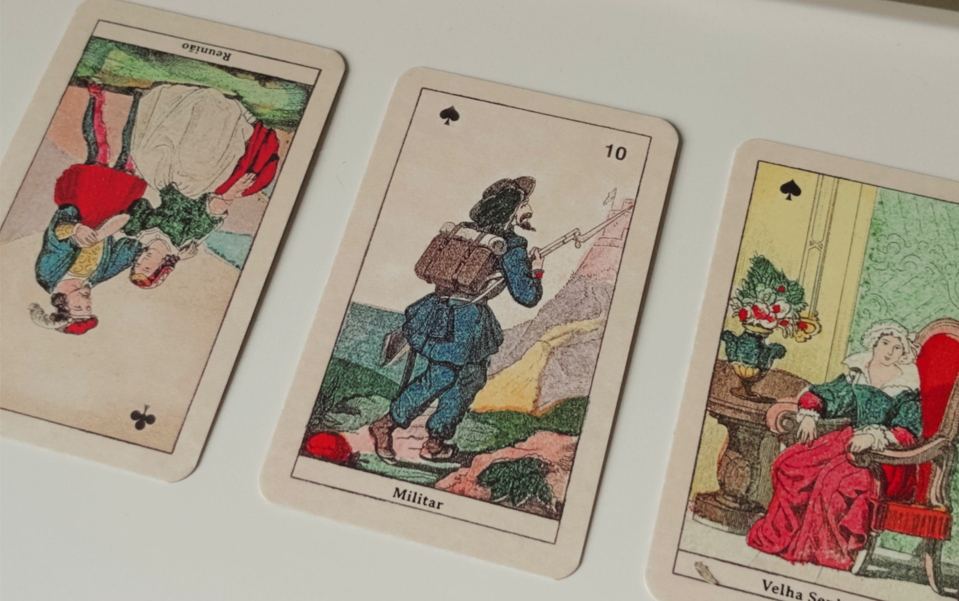 Cartas da Vera Sibilla: Reunião invertida, Militar e Velha Senhora